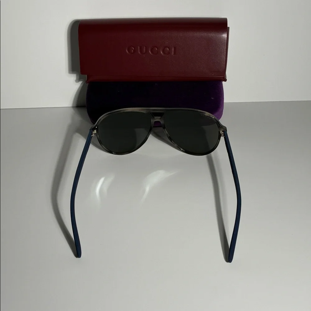 Gucci GG0423S 010 Pilot Sunglasses Gray/Black Blue Polarized 60mm New Authentic